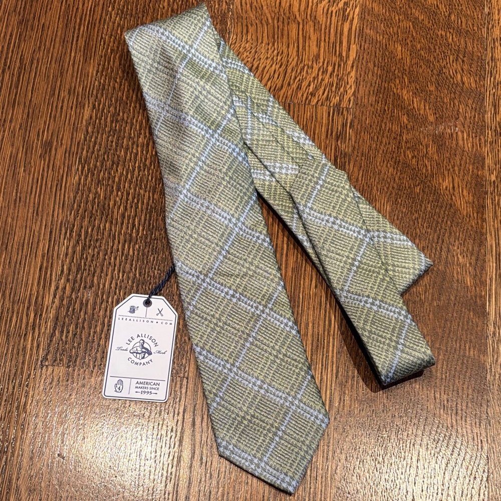 Brand new silk tie